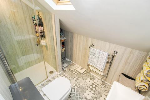 4 Barkers Road, Durkar, Wakefield, WF4 3AR