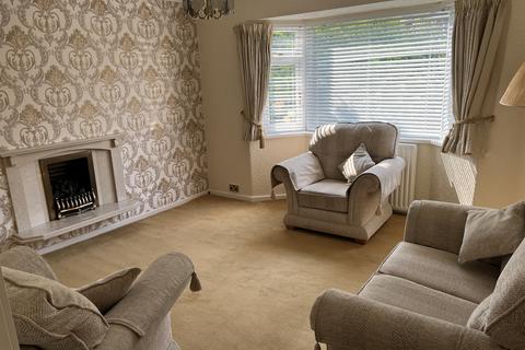 2 bedroom detached bungalow to rent, Henson Grove, Timperley WA15