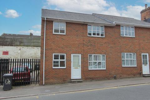 2 bedroom house to rent, Old Road, Leighton Buzzard