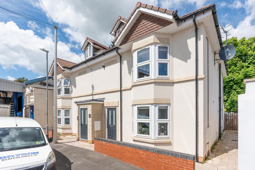 Ashton, Bristol BS3 1 bed flat for sale £245,000