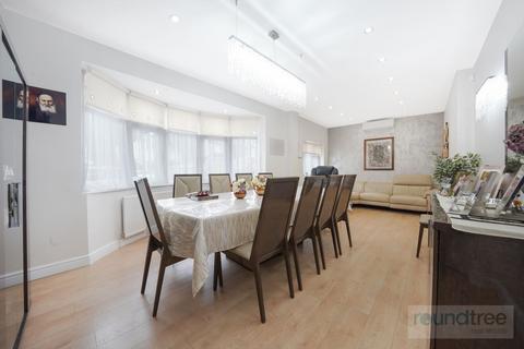 4 bedroom house for sale, Golders Manor Drive, Golders Green NW11