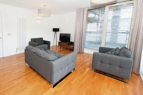 2 bedroom flat to rent, 6 Leftbank, Spinningfields, Manchester, M3