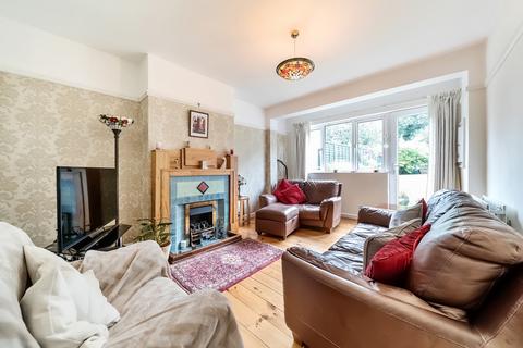 81 The Heights, Northolt, UB5 4BS