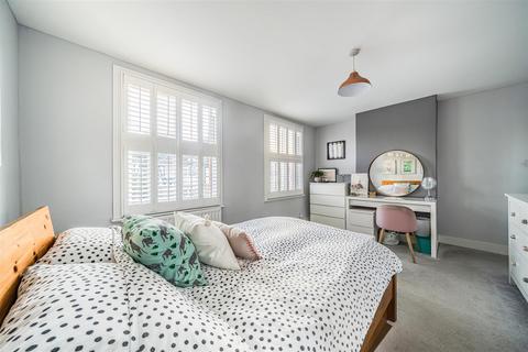 5 Gordon Road, Surbiton, KT5 9AR