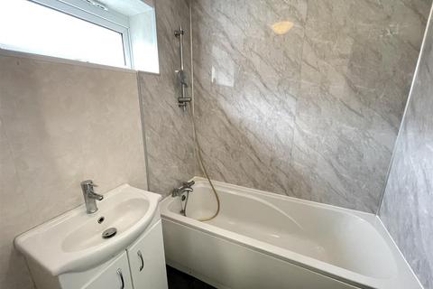 undefined, Hazel Close, Salisbury SP2