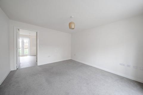 4 bedroom house to rent, Harviston Avenue, Gedling, Nottingham, Nottinghamshire, NG4