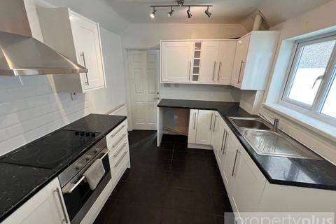 10 Ardmore Avenue, Tonypandy, CF40 1LF