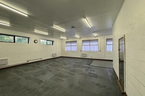 Industrial unit to rent, Whittington Studios, Whittington Hall, Worcester, WR5 2RG