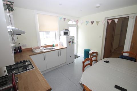 4 bedroom terraced house to rent, Stangray Avenue, Plymouth PL4