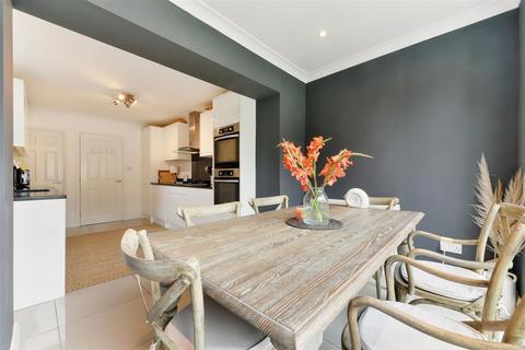 5 bedroom end of terrace house for sale, Devonshire Road, Colliers Wood SW19