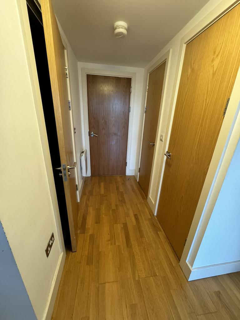 Apartment in Liverpool - More