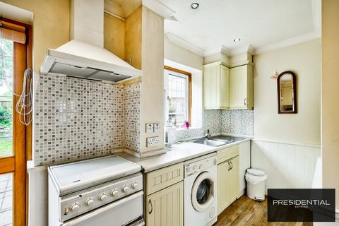 353 Manford Way, Chigwell, IG7 4AL