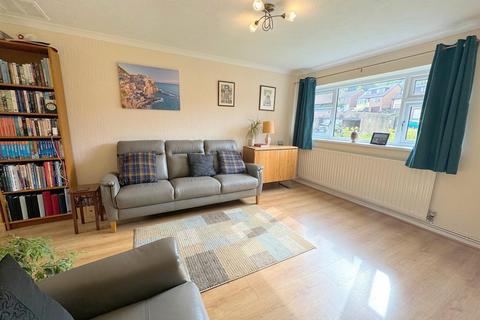 25 Hencroft, Leek, ST13 8EY