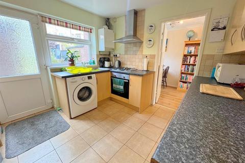 25 Hencroft, Leek, ST13 8EY