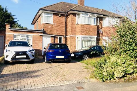 4 bedroom semi-detached house for sale, Francklyn Gardens, Edgware HA8