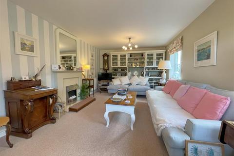 4 bedroom house for sale, Du Maurier Drive, Fowey