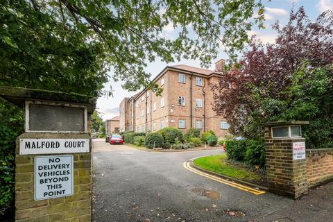 2 bedroom flat to rent, Malford Court, The Drive, London