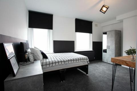 5 bedroom terraced house to rent, Mabfield road, Manchester M14