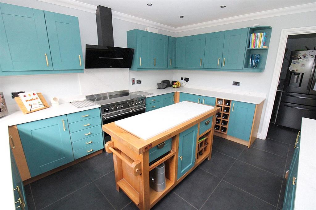 Kitchen reverse.jpg
