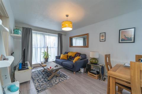 1 bedroom apartment for sale, Meadow Court, Hackness Road, Chorlton Green