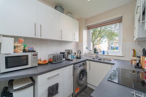 1 bedroom apartment for sale, Meadow Court, Hackness Road, Chorlton Green