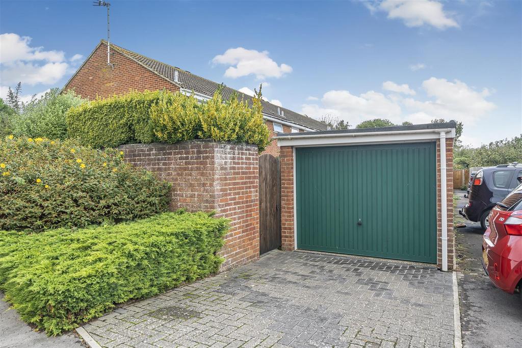 Garage &amp; Parking