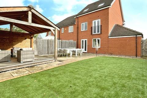 4 bedroom end of terrace house for sale, Stonechat Mead, Wath-Upon-Dearne