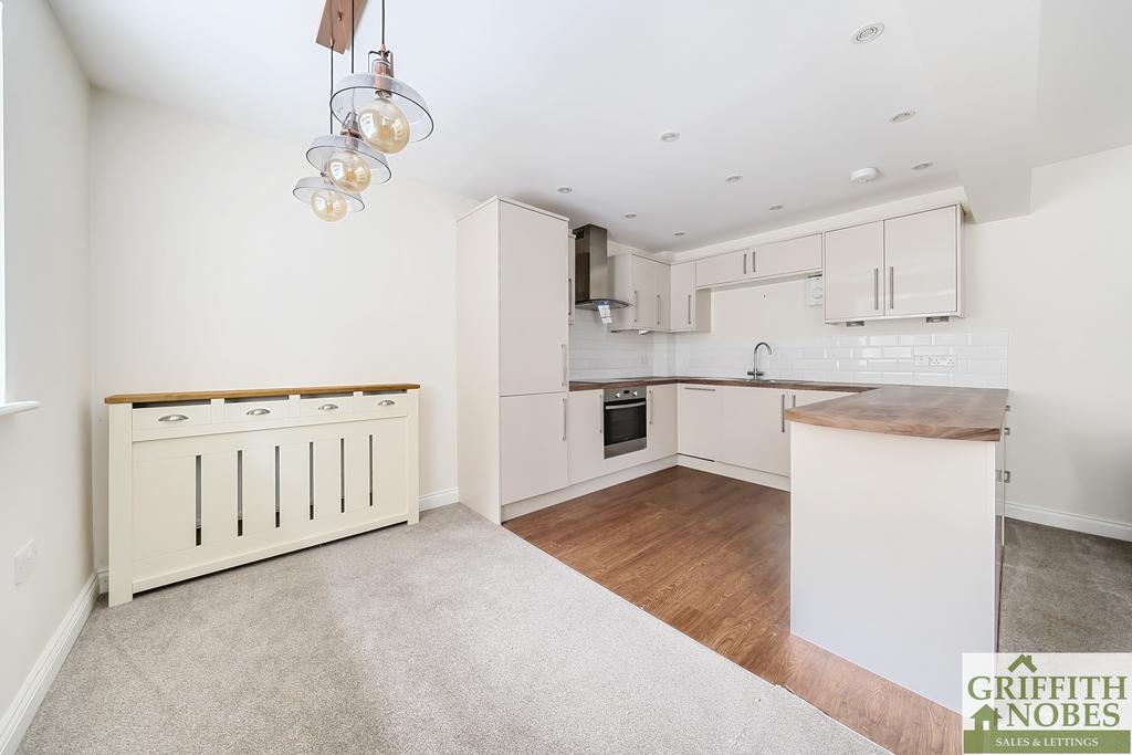 Kitchen/Dining Area