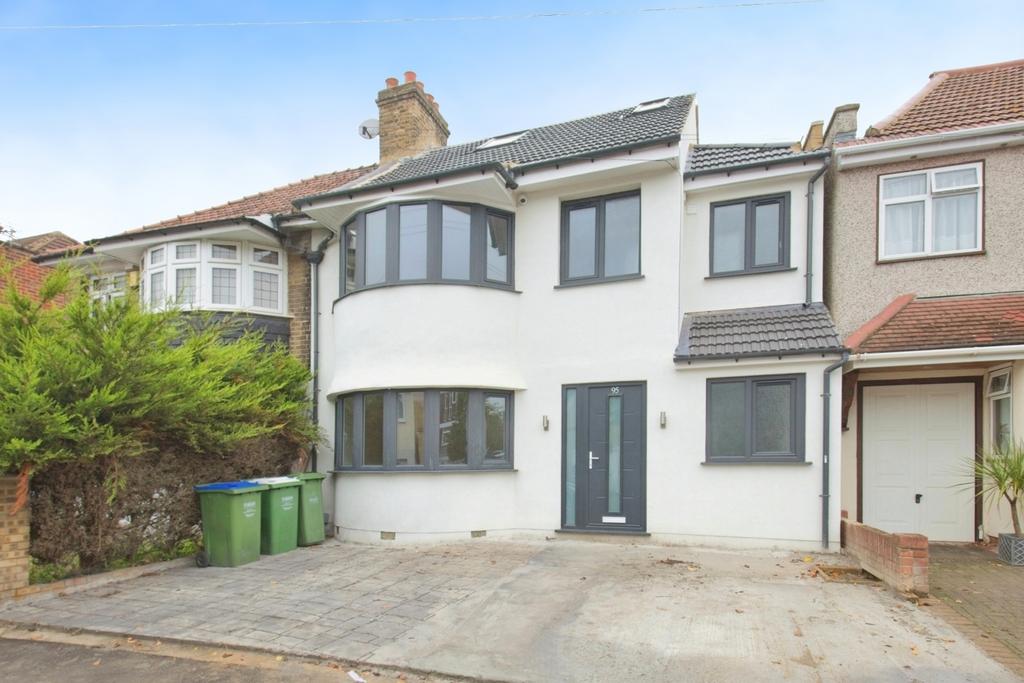 Axminster Crescent Welling DA16 1 bed in a house share to rent £1,000