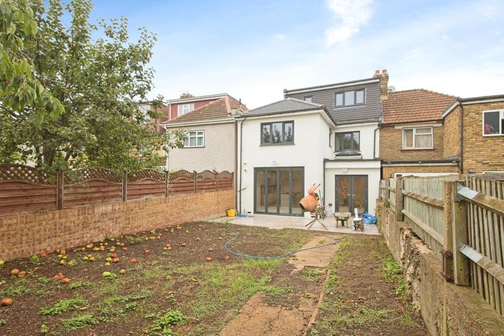 Axminster Crescent Welling DA16 1 bed in a house share to rent £1,000