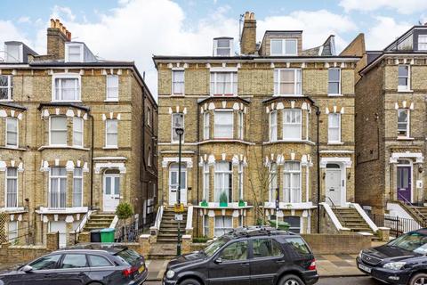 1 bedroom flat for sale, Cardigan Road, Richmond TW10