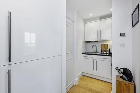 1 bedroom flat for sale, Cardigan Road, Richmond TW10