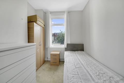 110 Blythswood Road, Ilford, IG3 8SG