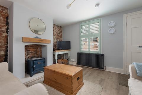 2 bedroom semi-detached house for sale, Waterloo Road, Whitstable