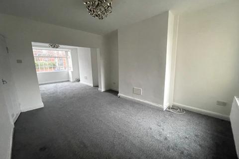 3 bedroom terraced house to rent, Worsley Road, Eccles