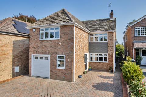 4 bedroom detached house for sale, New Barn Road, Longfield, Kent, DA3