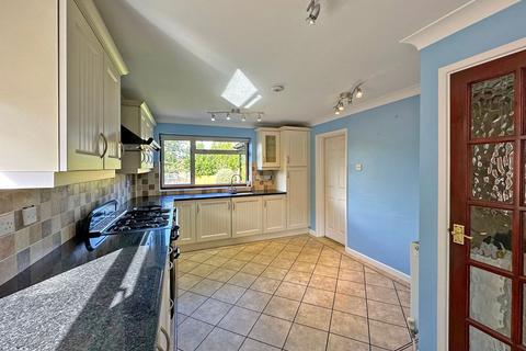 5 Copper Beech Drive, Wombourne, Wolverhampton, WV5 0LH