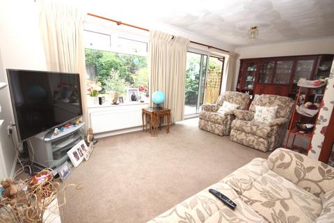 3 bedroom bungalow for sale, Beacon Gardens, Broadstone, Dorset, BH18