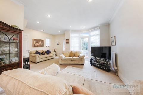 3 bedroom house for sale, Tenterden Drive, Hendon, NW4