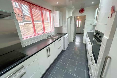 3 bedroom semi-detached house for sale, Kildare Road, Bispham FY2