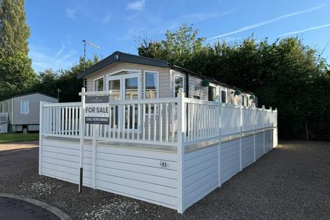 3 bedroom static caravan for sale, Warwick Road Stratford Upon Avon