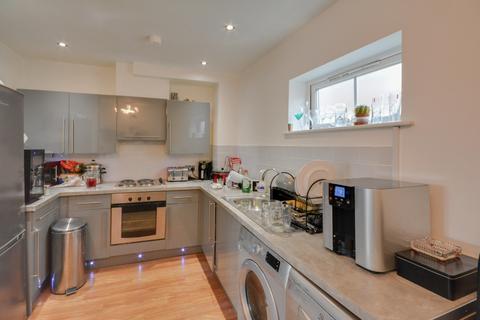 2 bedroom flat for sale, Kaber Court, Liverpool L8