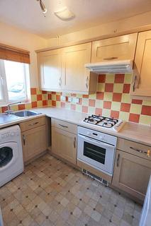 2 bedroom townhouse to rent, Woodhouse Road, Swindon SN3