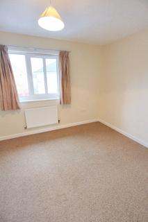 2 bedroom townhouse to rent, Woodhouse Road, Swindon SN3