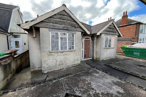 3 bedroom bungalow for sale, 136 Oakdale Road, Nottingham, NG3 7EH