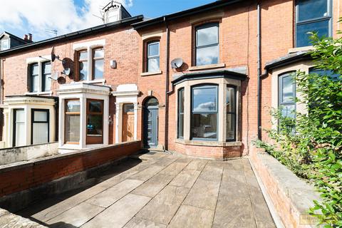 154 Redlam, Blackburn, BB2 1XQ
