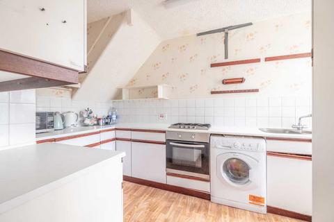 3 bedroom terraced house for sale, Pemberton Road, Slough SL2