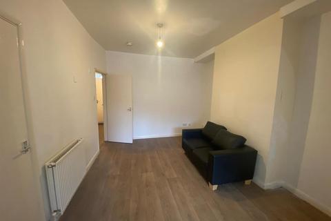 2 bedroom end of terrace house for sale, Folkestone Street, Hull