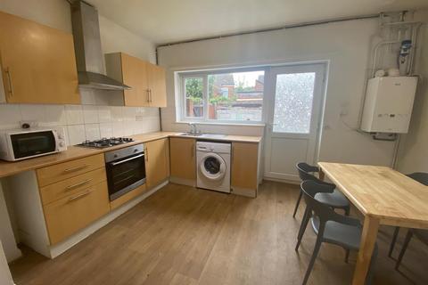 2 bedroom end of terrace house for sale, Folkestone Street, Hull