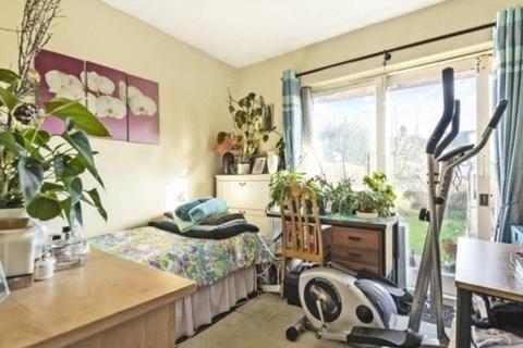 1 bedroom apartment for sale, London SE6